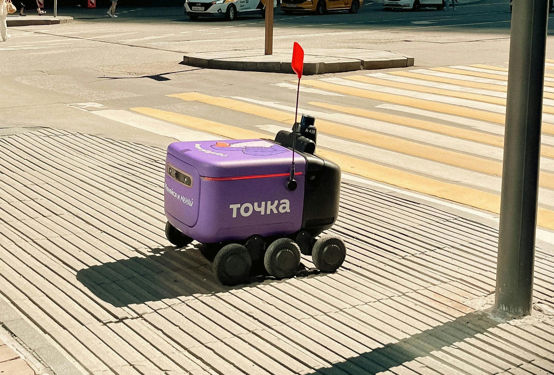 唐山無人物流車管理App開發，打造智慧物流“大腦”